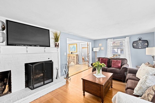 4 Country Drive, Hingham, MA 02043
