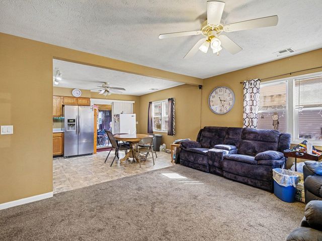 201 S 18TH Street, Council Bluffs, IA 51501