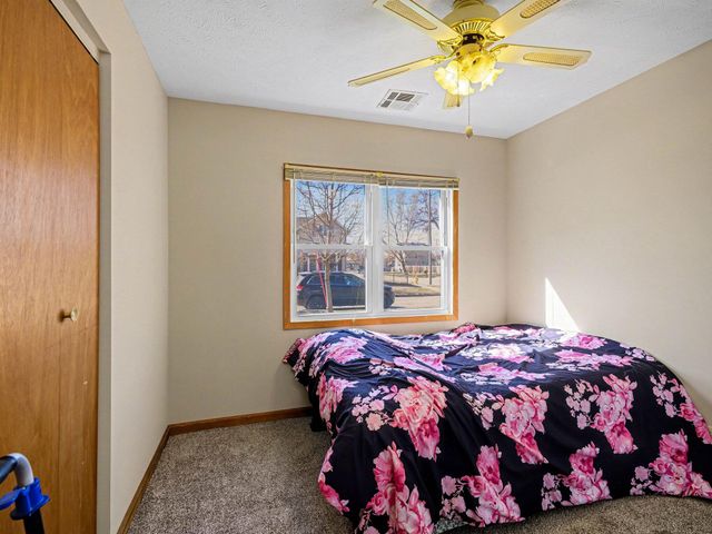 201 S 18TH Street, Council Bluffs, IA 51501