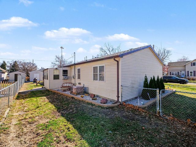 201 S 18TH Street, Council Bluffs, IA 51501