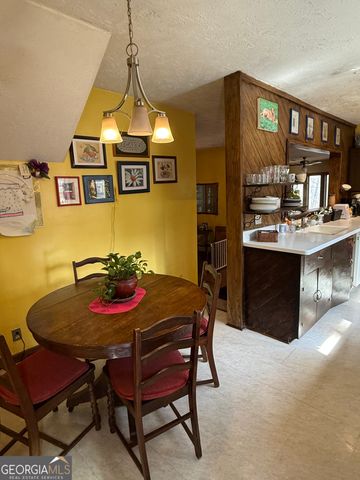 1675 Hi Roc Road NE, Conyers, GA 30012