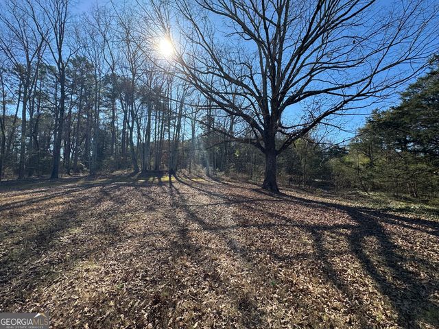 1675 Hi Roc Road NE, Conyers, GA 30012