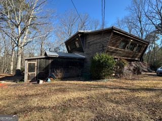 1675 Hi Roc Road NE, Conyers, GA 30012