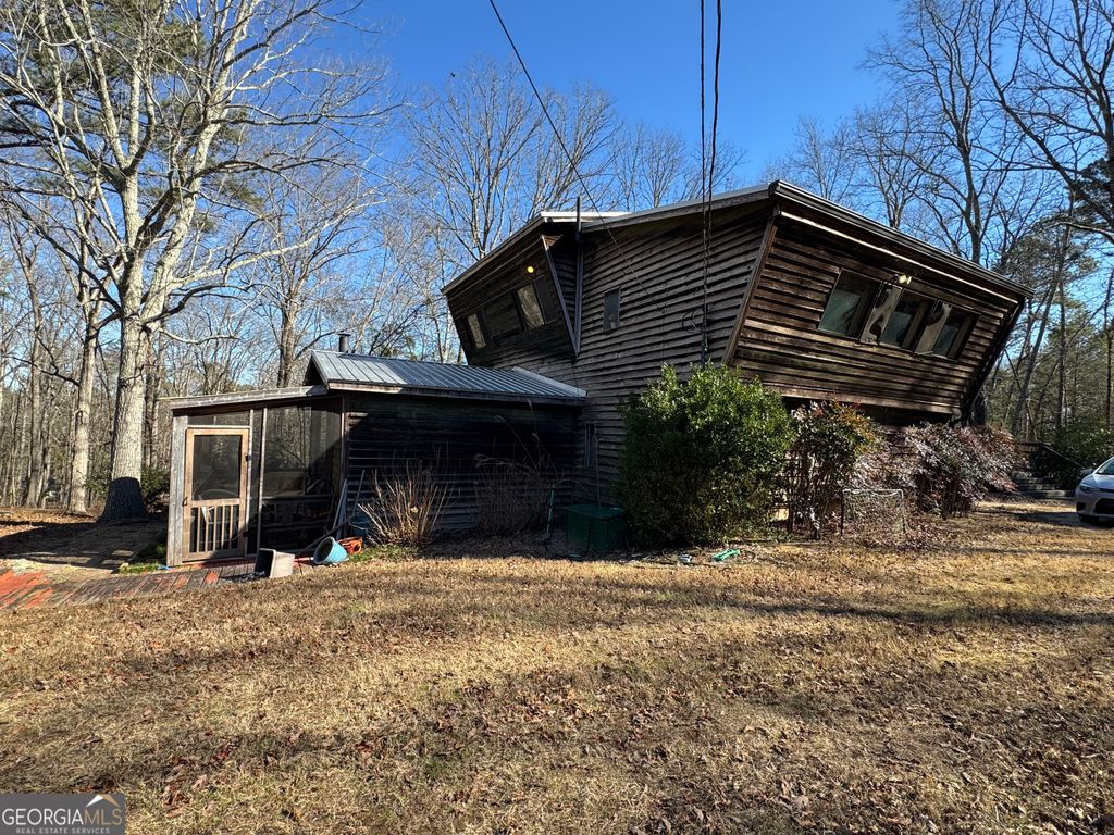 1675 Hi Roc Road NE, Conyers, GA 30012