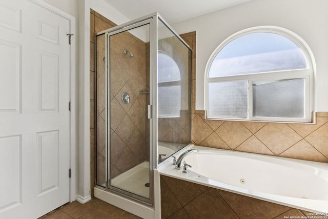 143 Katherine Way, San Antonio, TX 78253