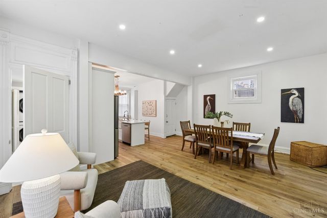 1723 Kinney Avenue, Cincinnati, OH 45207