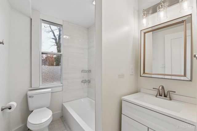 1723 Kinney Avenue, Cincinnati, OH 45207