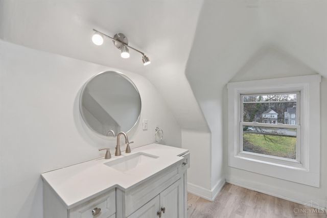 1723 Kinney Avenue, Cincinnati, OH 45207