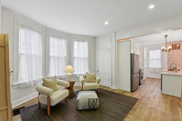 1723 Kinney Avenue, Cincinnati, OH 45207