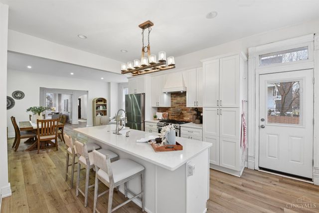 1723 Kinney Avenue, Cincinnati, OH 45207