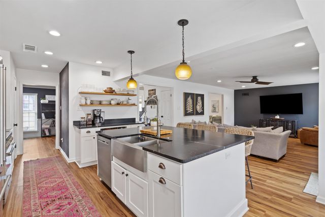 2400 BRACHTON AVE, Germantown, TN 38139