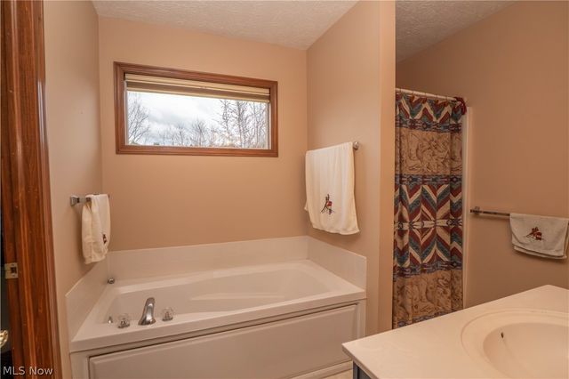 3556 Blake Road, Seville, OH 44273