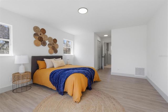 250 DEERFOOT ROAD, Deland, FL 32720