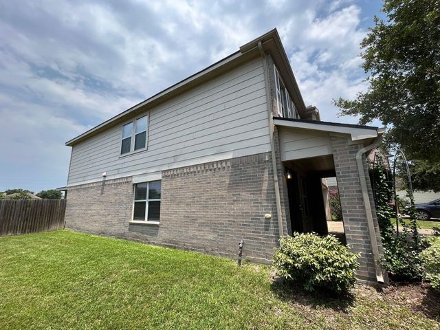 15202 Lynford Crest Drive, Houston, TX 77083