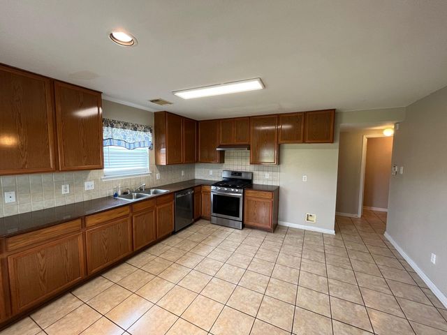 15202 Lynford Crest Drive, Houston, TX 77083