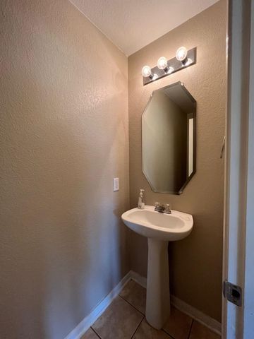 15202 Lynford Crest Drive, Houston, TX 77083