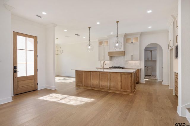 22039 CR 3312, Chandler, TX 75758