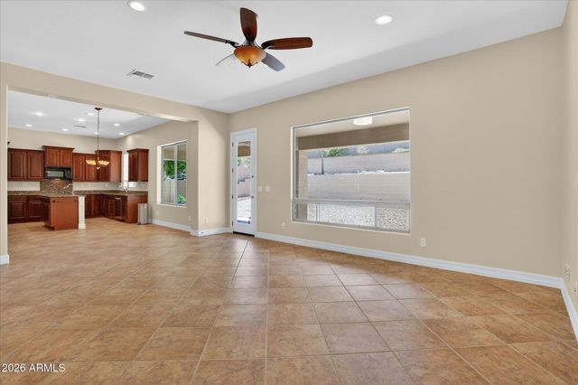 6931 W DALE Lane, Peoria, AZ 85383