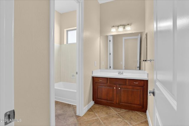 6931 W DALE Lane, Peoria, AZ 85383