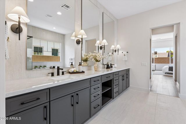 1541 E NOLAN Place, Chandler, AZ 85249