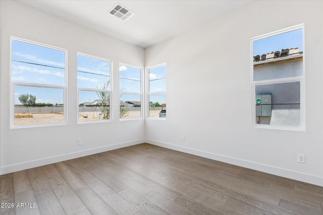 1541 E NOLAN Place, Chandler, AZ 85249