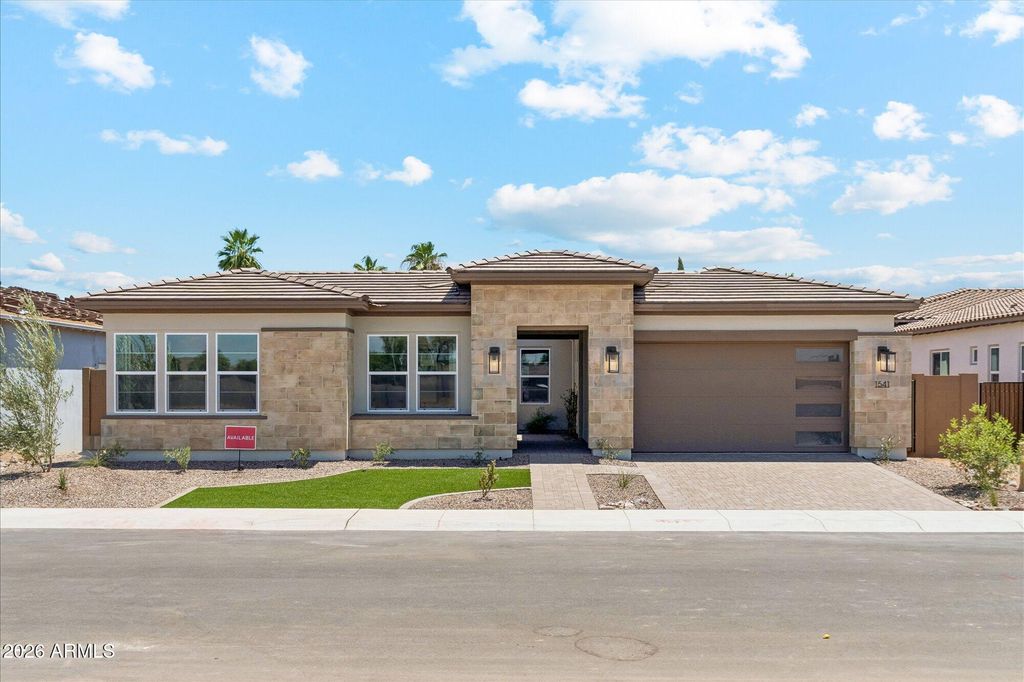 1541 E NOLAN Place, Chandler, AZ 85249