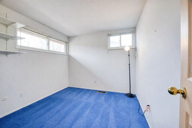 1434 Pine Valley Boulevard, Ann Arbor, MI 48104