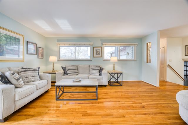 1434 Pine Valley Boulevard, Ann Arbor, MI 48104