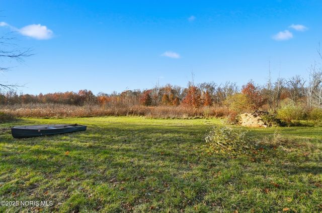 10855 S River Road, Grand Rapids, OH 43522