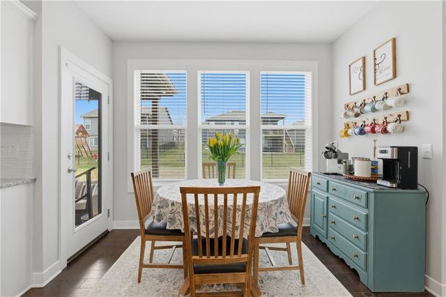 4406 SW Amethyst Drive, Lee's Summit, MO 64082