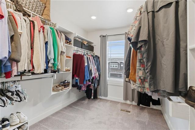 4406 SW Amethyst Drive, Lee's Summit, MO 64082