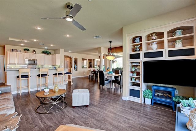 4134 Riva De Tierra Lane, Las Vegas, NV 89135