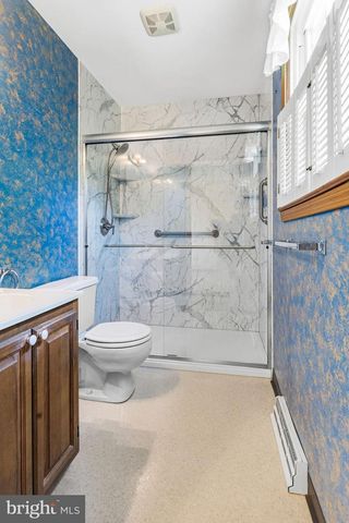 29 ALLEN DR, Hanover, PA 17331