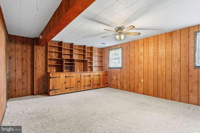 29 ALLEN DR, Hanover, PA 17331