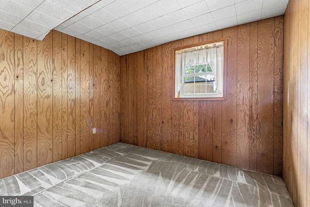29 ALLEN DR, Hanover, PA 17331