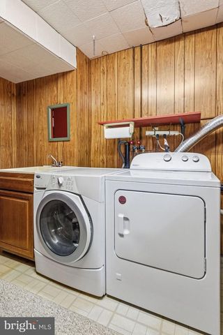 29 ALLEN DR, Hanover, PA 17331