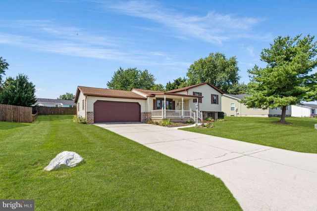 29 ALLEN DR, Hanover, PA 17331