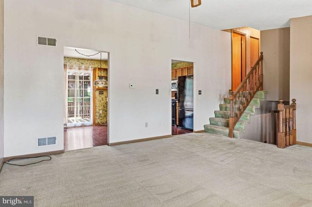 29 ALLEN DR, Hanover, PA 17331
