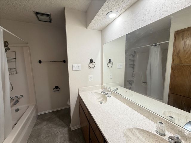 1012 Purdue Drive, Arlington, TX 76012