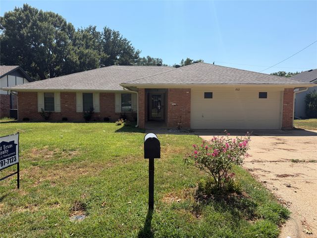 1012 Purdue Drive, Arlington, TX 76012