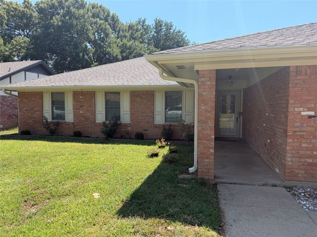 1012 Purdue Drive, Arlington, TX 76012