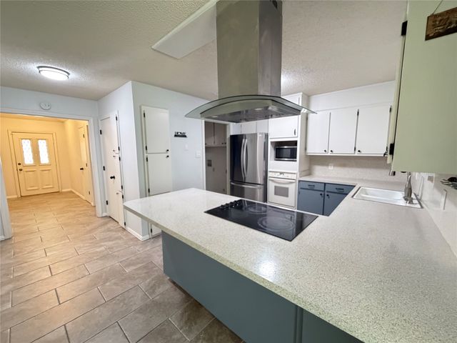 1012 Purdue Drive, Arlington, TX 76012