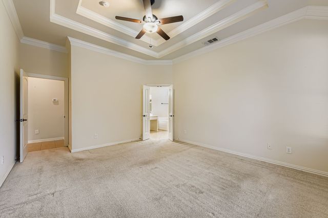 8406 Pecan Creek Drive, Arlington, TX 76001