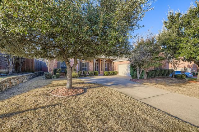 8406 Pecan Creek Drive, Arlington, TX 76001