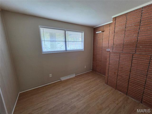 2321 Noll Drive, Moline Acres, MO 63136