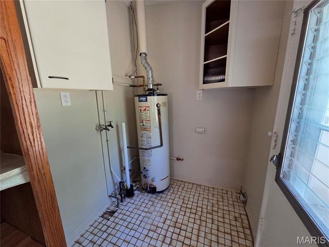 2321 Noll Drive, Moline Acres, MO 63136