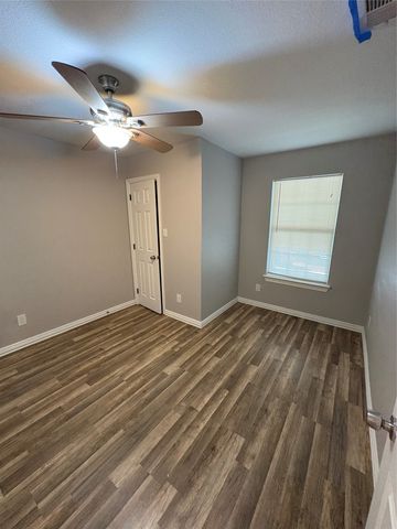 549 Neomi Avenue, Dallas, TX 75217