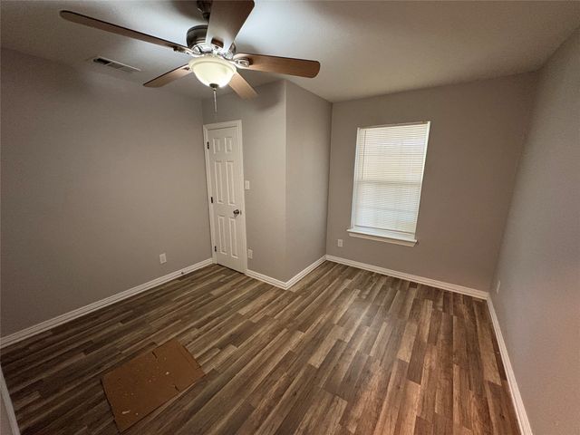549 Neomi Avenue, Dallas, TX 75217