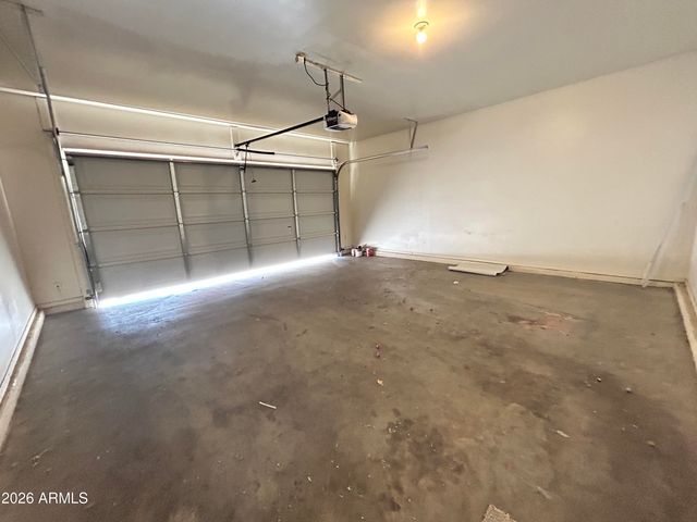 17218 W COUNTRY GABLES Drive, Surprise, AZ 85388