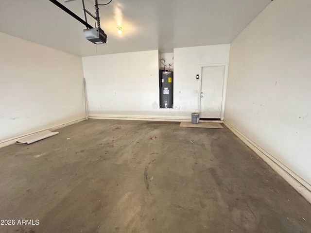 17218 W COUNTRY GABLES Drive, Surprise, AZ 85388